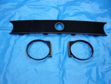 Frontgrill + Ecken ohne Chrom VW Caddy 14D