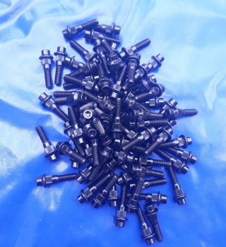 Preview: M7x30 RC (035, 040, 041, 060, 061, 062, 090 schwarze Schrauben