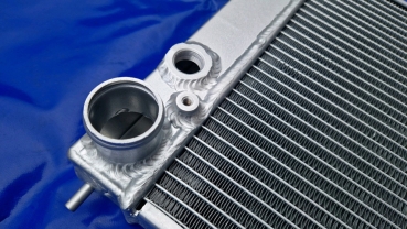 Aluminium Wasserkühler G60   57 er Netzmaß Rally