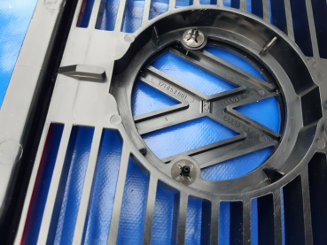 GTI Grill original mit VW Emblem