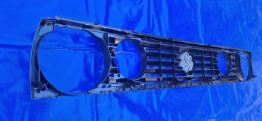 GTI VW Jetta 2 Doppelscheinwerfergrill mit Chromemblem Originalteil