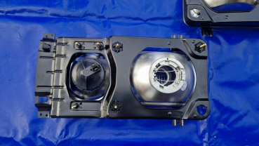 Scheinwerfer in Originaloptik mit E-Nummer  (eckige Ausführung)