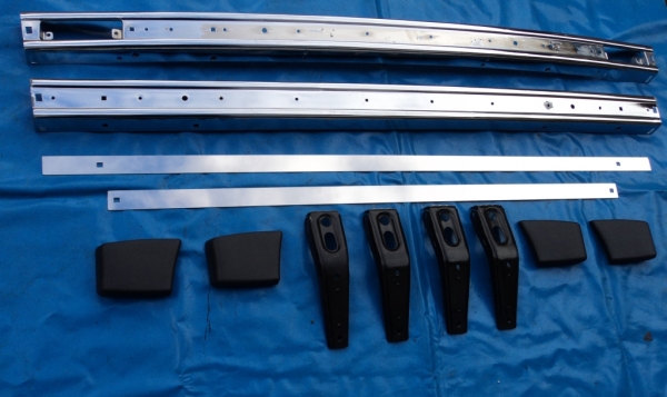 Chromstoßstangenset+Chromleisten VW Jetta 1
