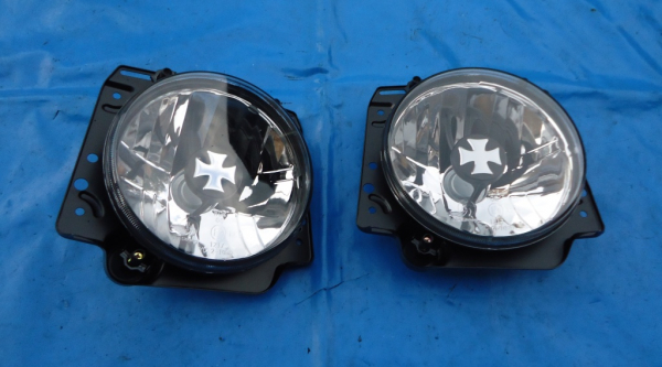 Klarglas Scheinwerfer Iron Cross