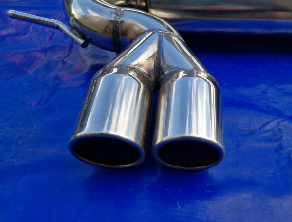 Edelstahl Auspuffanlage 2x76mm rund gebördelt Audi A3/S3 Quattro/ 8L