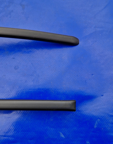 VW Caddy 1 14D Seitenleisten/Zierleisten schwarz