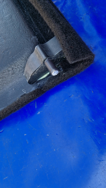 Hutablage VW Golf 2 schwarz mit Bezugsstoff