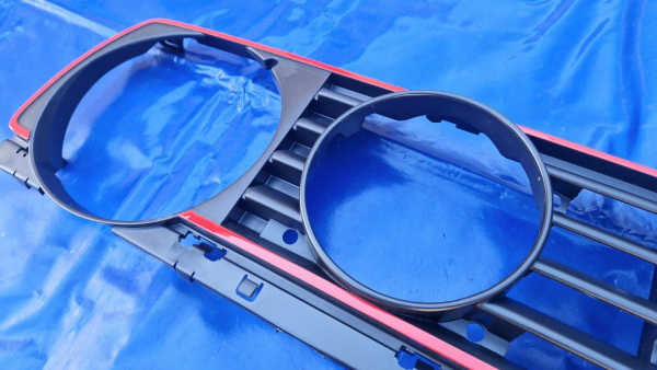GTI VW Jetta 2 Doppelscheinwerfergrill ohne Emblem mit Aussparung Originalteil