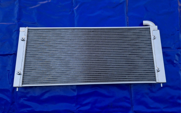 Wasserkühler VW VR6 u G60  Modelle mit Anschluss oben 67,5 mm breit auch für Klimafahrzeuge