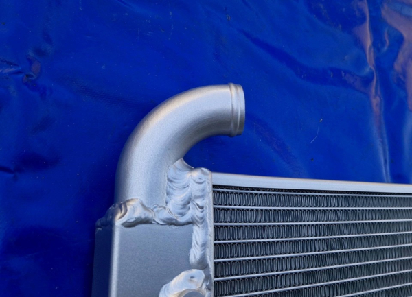 Wasserkühler VW VR6 u G60  Modelle mit Anschluss oben 67,5 mm breit auch für Klimafahrzeuge
