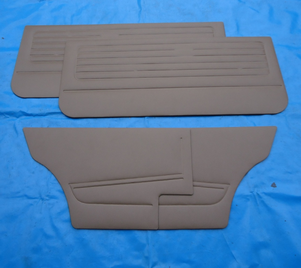 Türverkleidung VW Golf 1 4 teilig Mokka