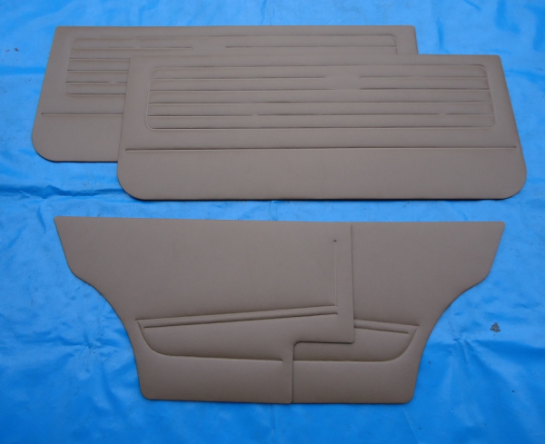 Türverkleidung VW Golf 1 4 teilig Mokka