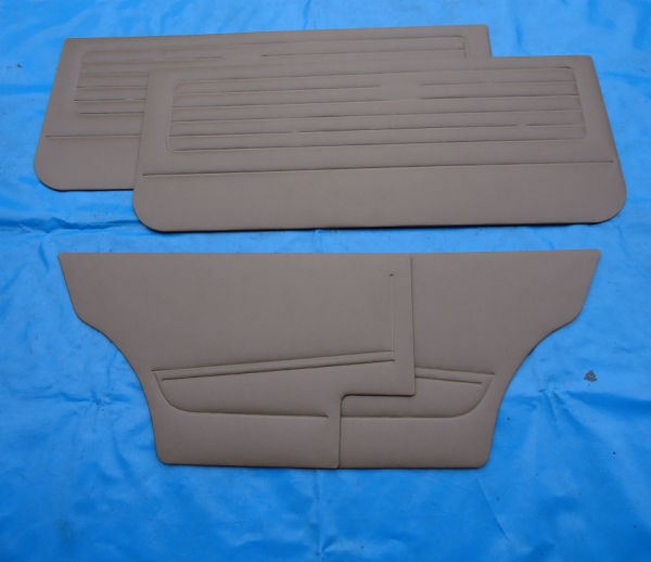 Türverkleidung VW Golf 1 4 teilig Mokka