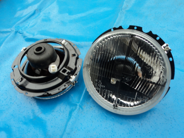 schwarze Scheinwerfer mit Fadenkreuz VW Golf 1 ohne Ringe