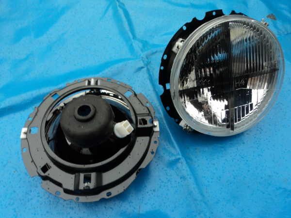 schwarze Scheinwerfer mit Fadenkreuz VW Golf 1 ohne Ringe