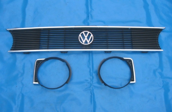 Chromgrill VW Caddy 1 mit Emblem